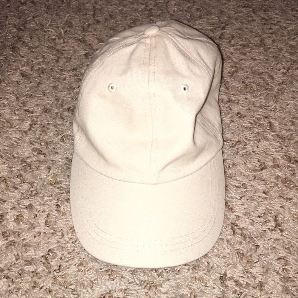 plain tan hat!